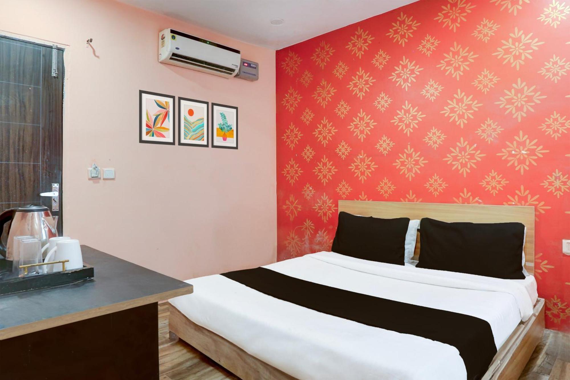 Super Hotel O S J Residency Delhi  Exteriör bild